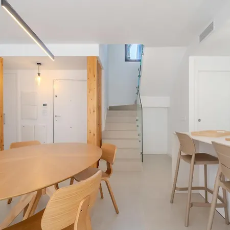 Sa59 - Elegant Semi-detached House With Solarium * Εστεπόνα